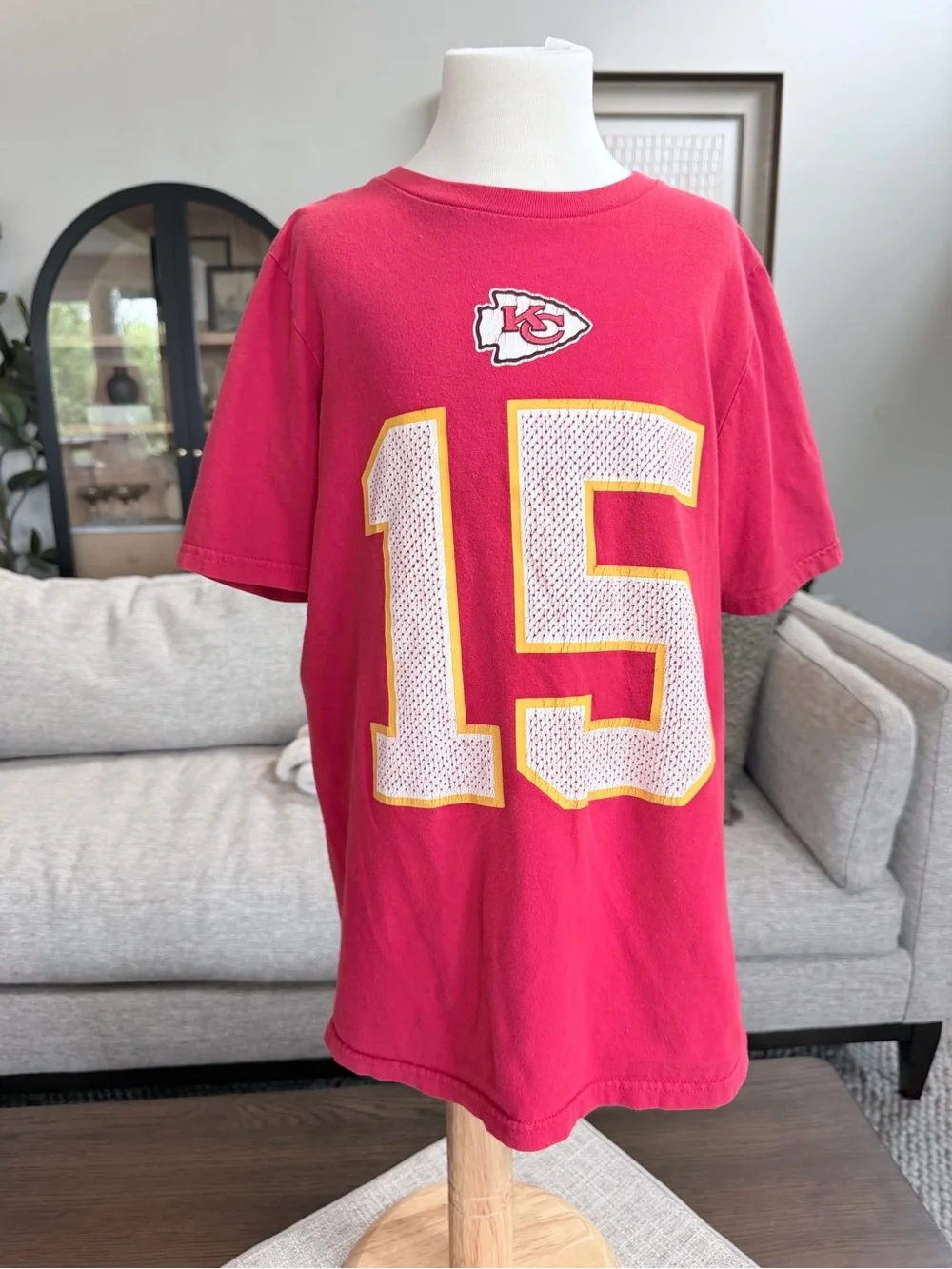Nike Kids Medium (10/12) Red Kansas City #15 Mahomes Football Tee